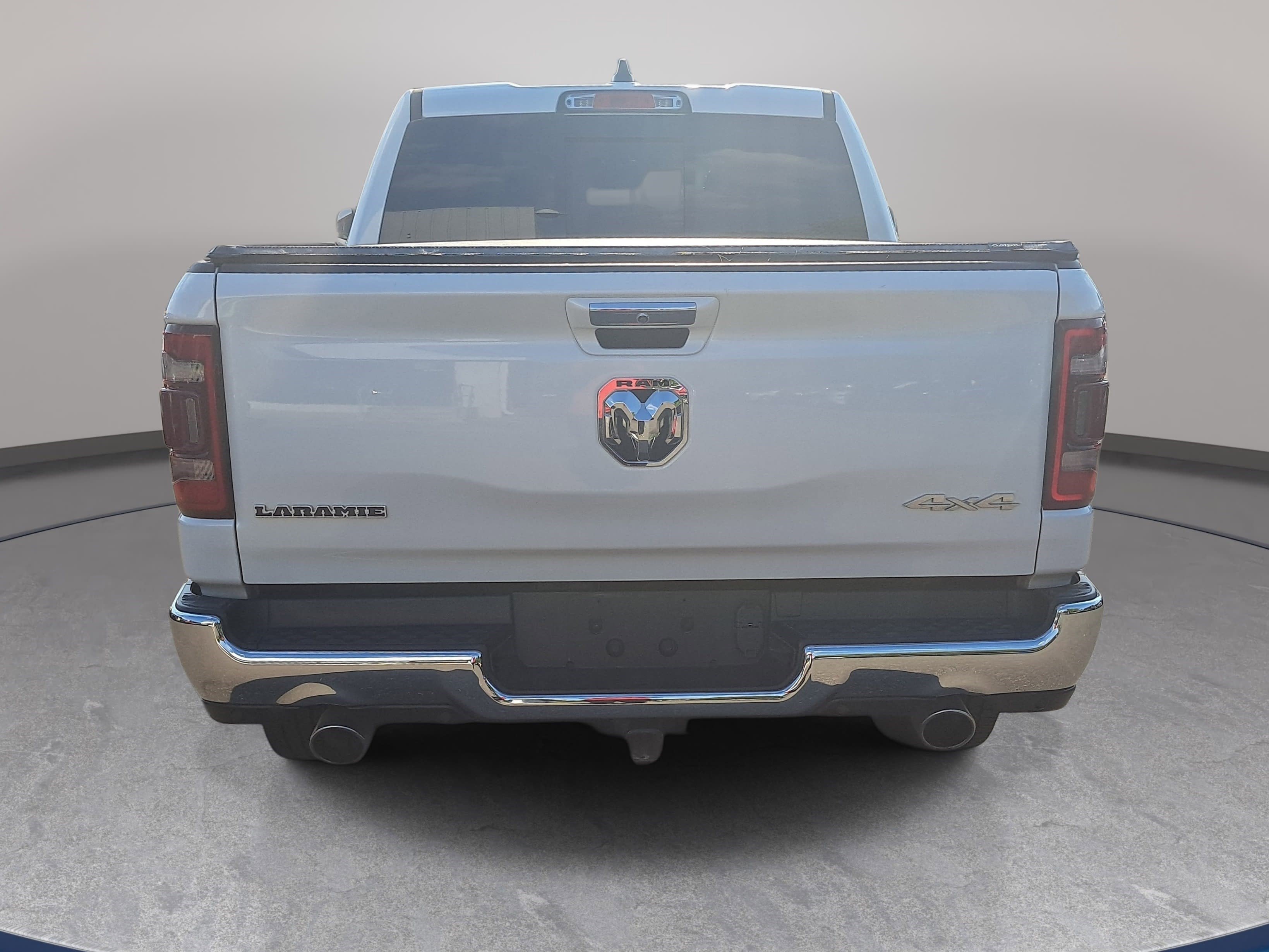 Used 2019 RAM 1500 Laramie AWD/4WD image 6