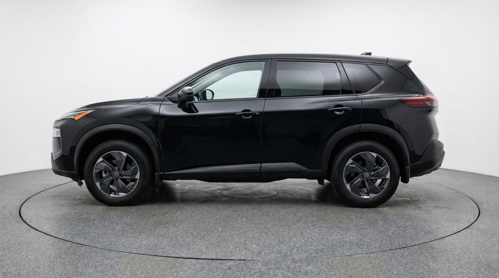 Used 2025 Nissan Rogue SV FWD image 5