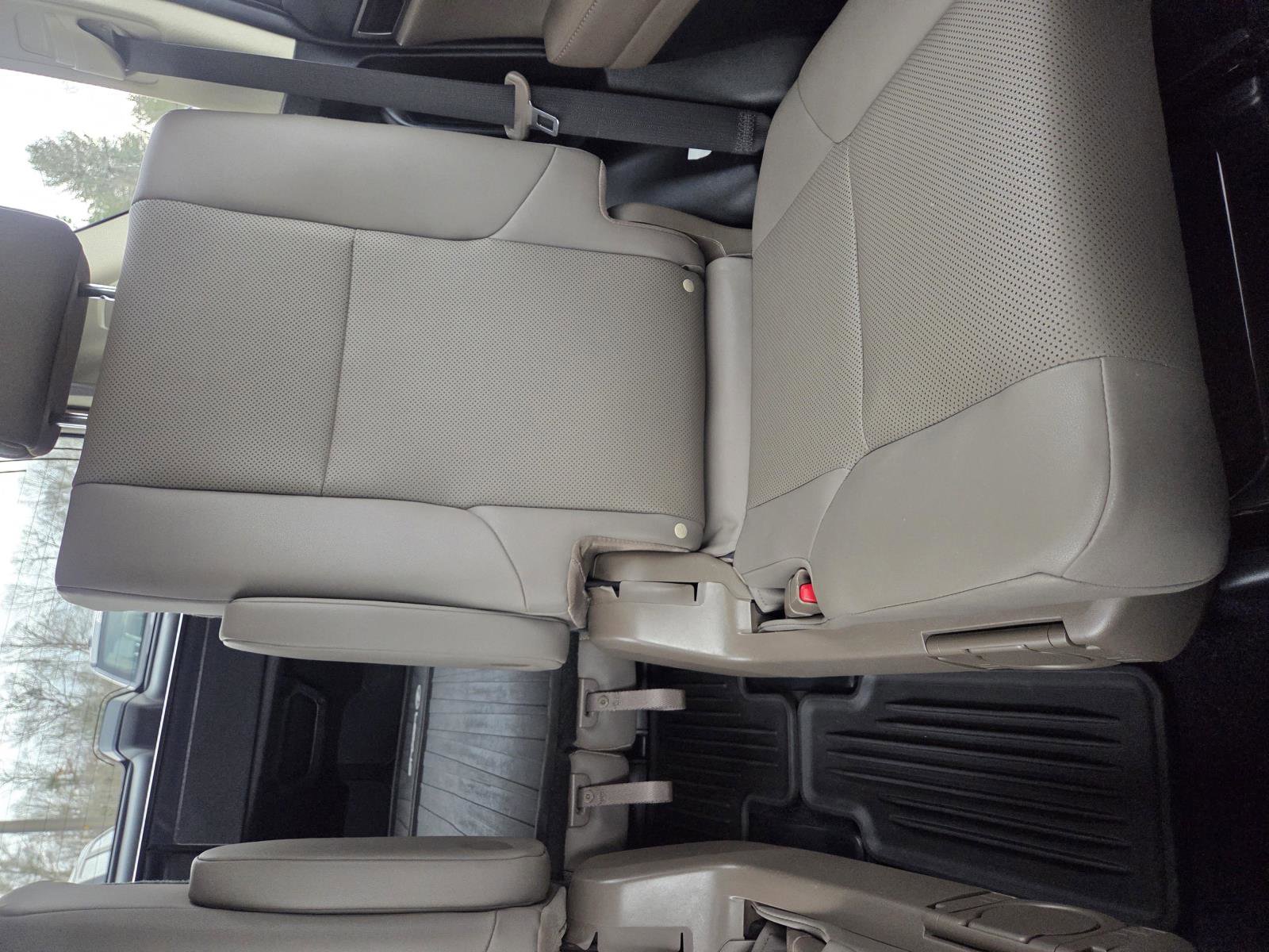 Used 2022 Lexus GX 460 Premium image 17