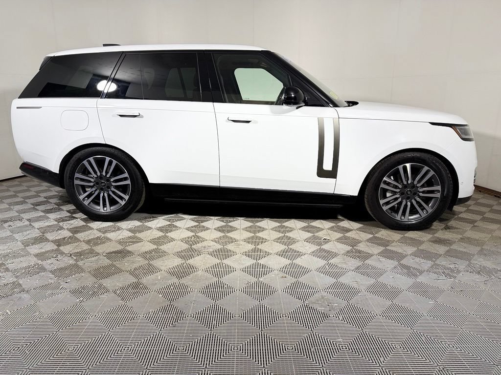 Used 2023 Land Rover Range Rover SE AWD/4WD image 8