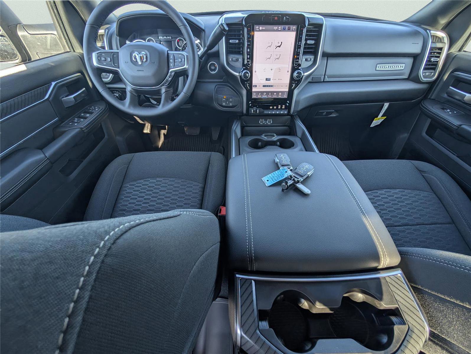 New 2025 RAM 2500 Big Horn AWD/4WD image 30