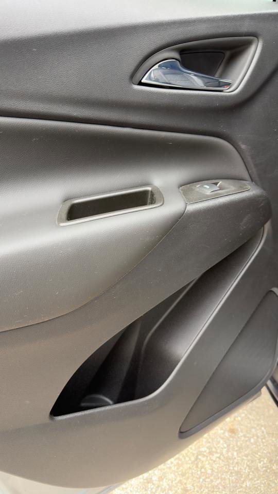 Used 2023 Chevrolet Equinox LT w/ Driver Convenience Package image 33