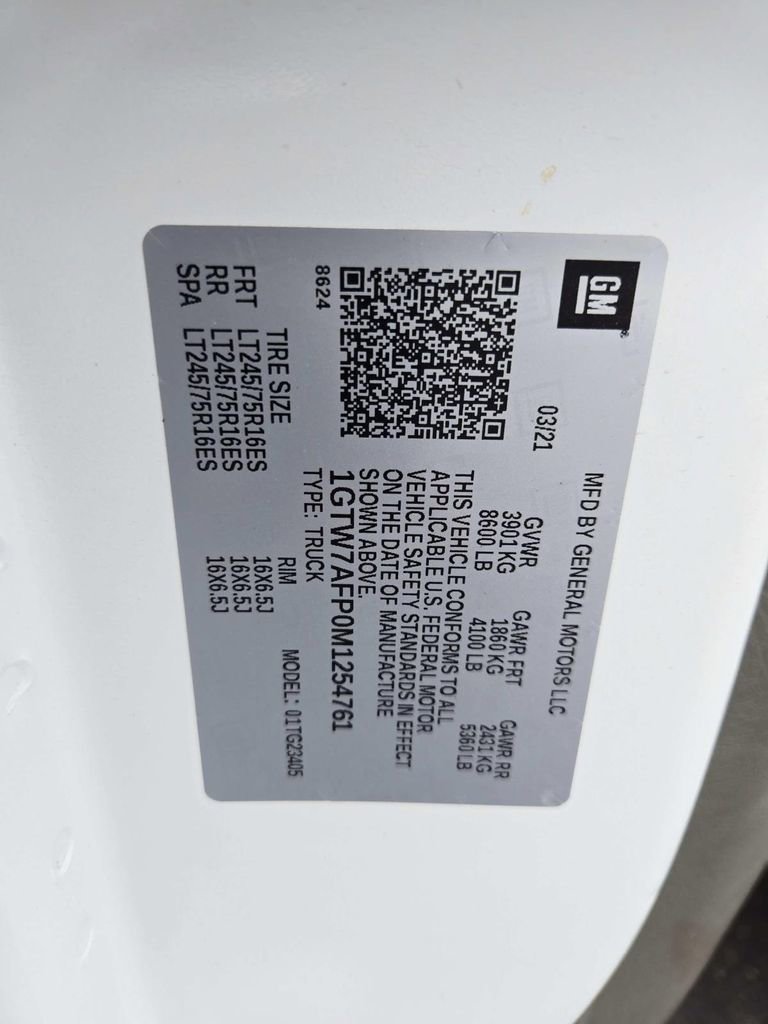 Used 2021 GMC Savana 2500 w/ Driver Convenience Package image 33