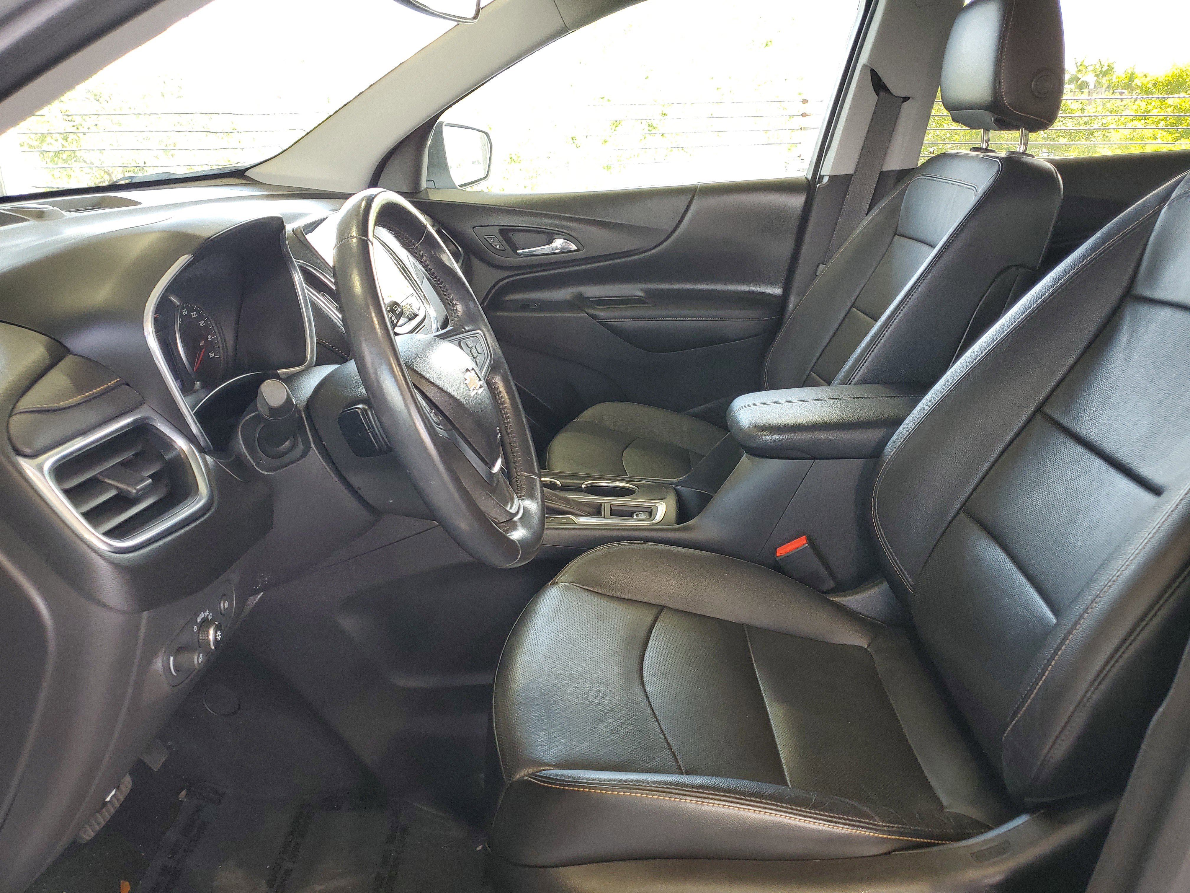 Used 2020 Chevrolet Equinox Premier FWD image 17