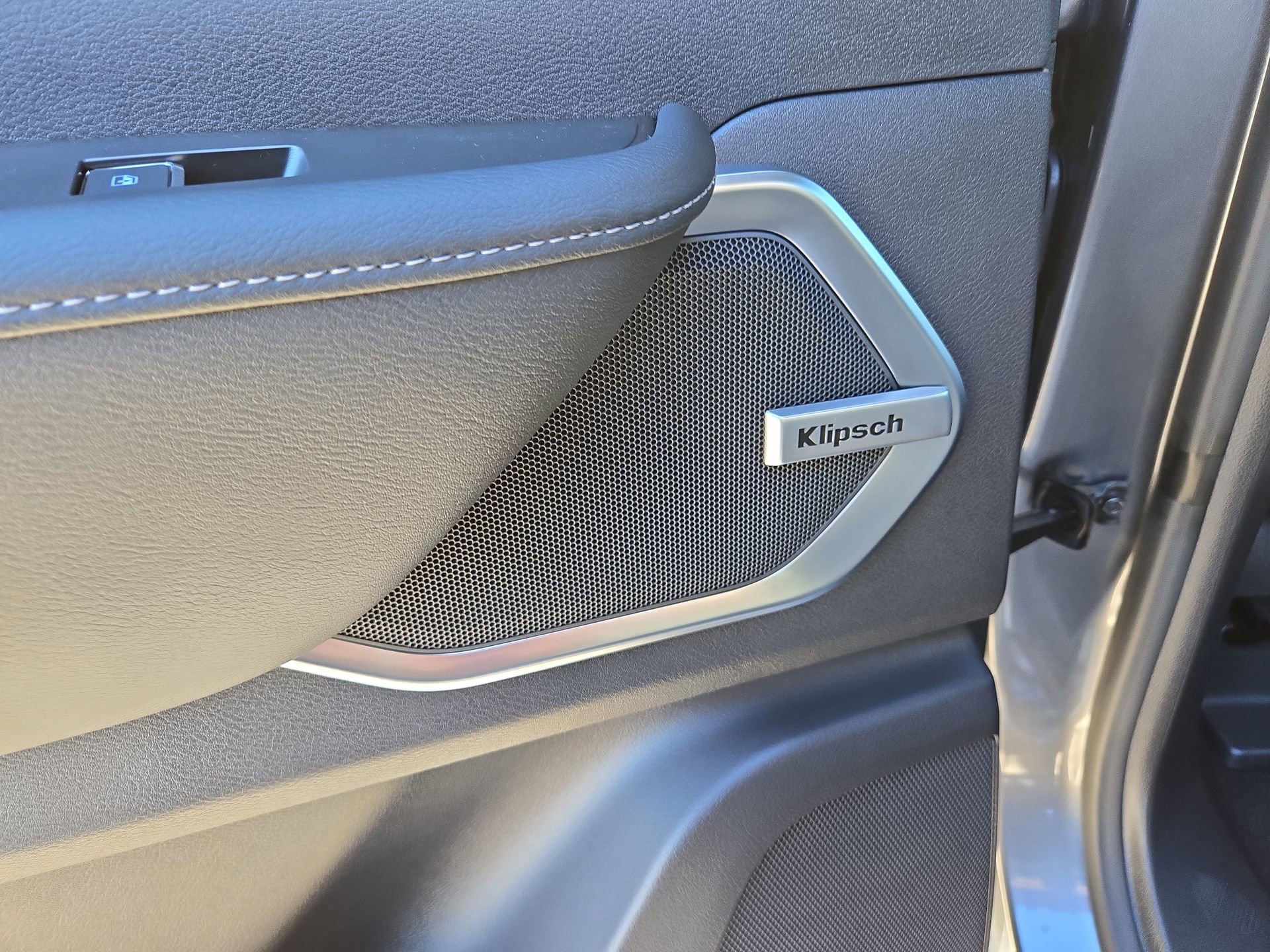 New 2026 Nissan Armada Platinum image 31