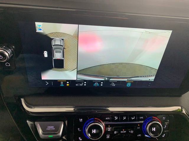 Used 2023 GMC Sierra 1500 AT4 w/ AT4 Preferred Package AWD/4WD image 8