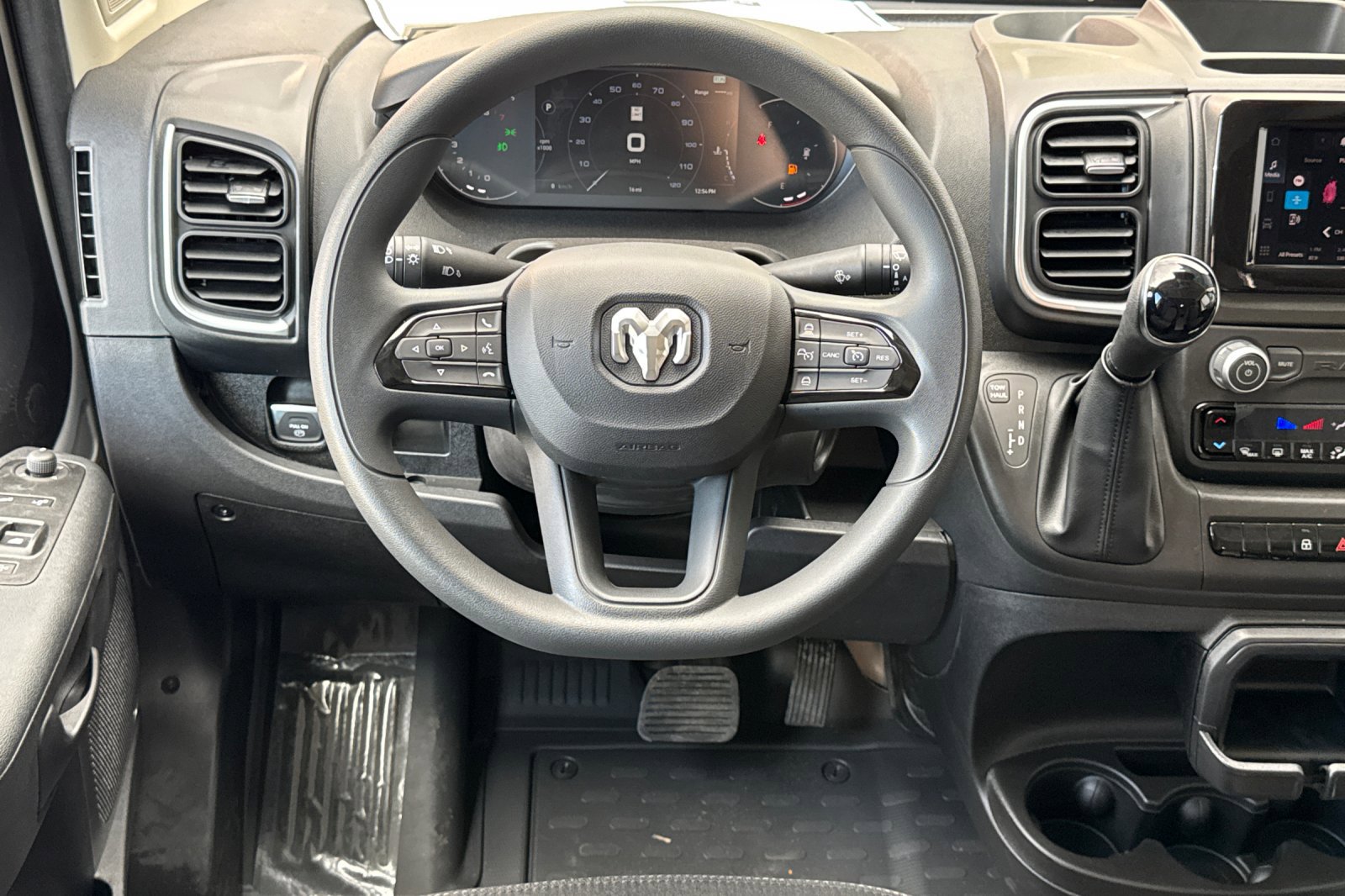 New 2026 RAM ProMaster 2500 w/ Quick Order Package 22G SLT image 12