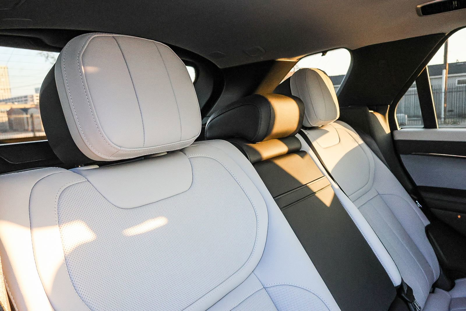 New 2026 Land Rover Range Rover Sport Dynamic SE image 21