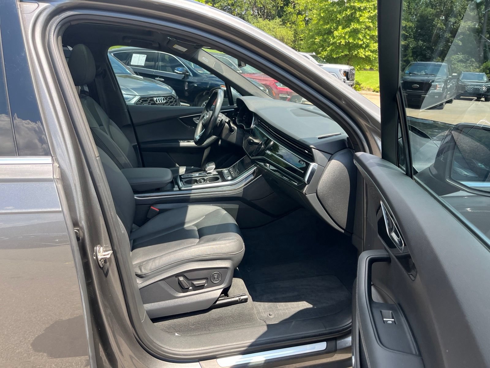 Used 2021 Audi Q7 3.0T Premium Plus w/ Executive Package AWD/4WD image 39