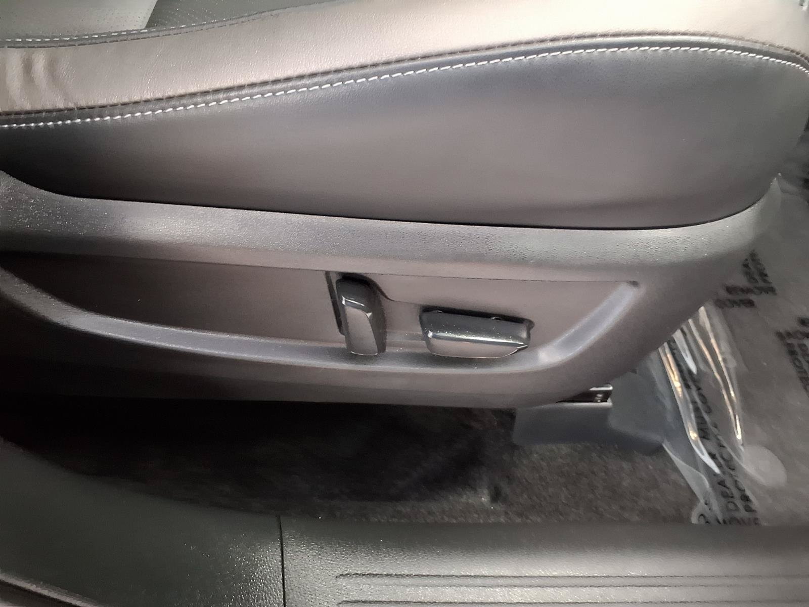 Used 2023 INFINITI QX50 Luxe FWD image 11