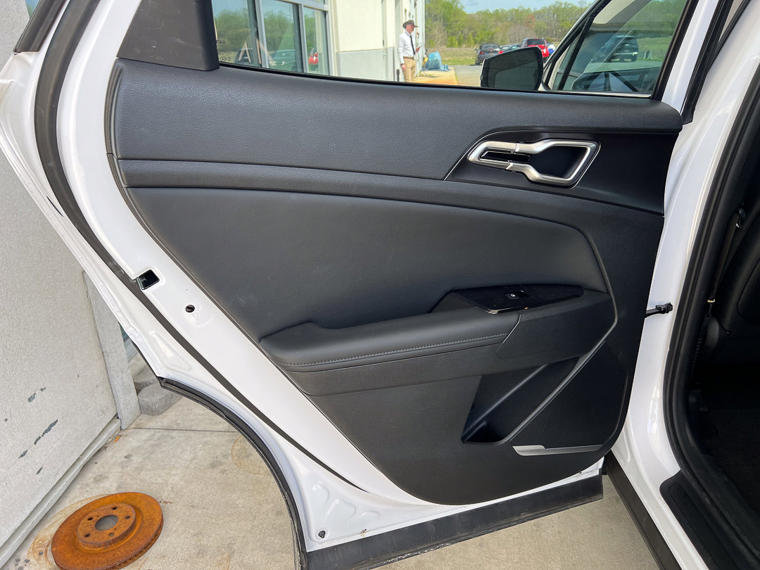 Used 2023 Kia Sportage EX image 24