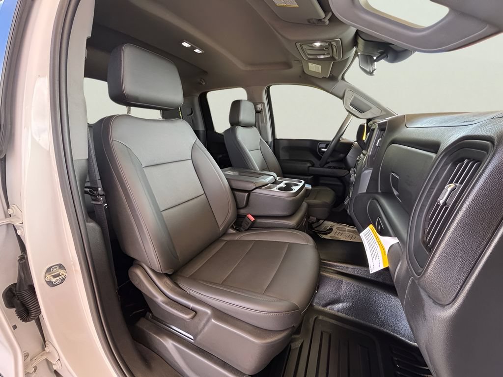 Used 2023 Chevrolet Silverado 1500 W/T RWD image 3