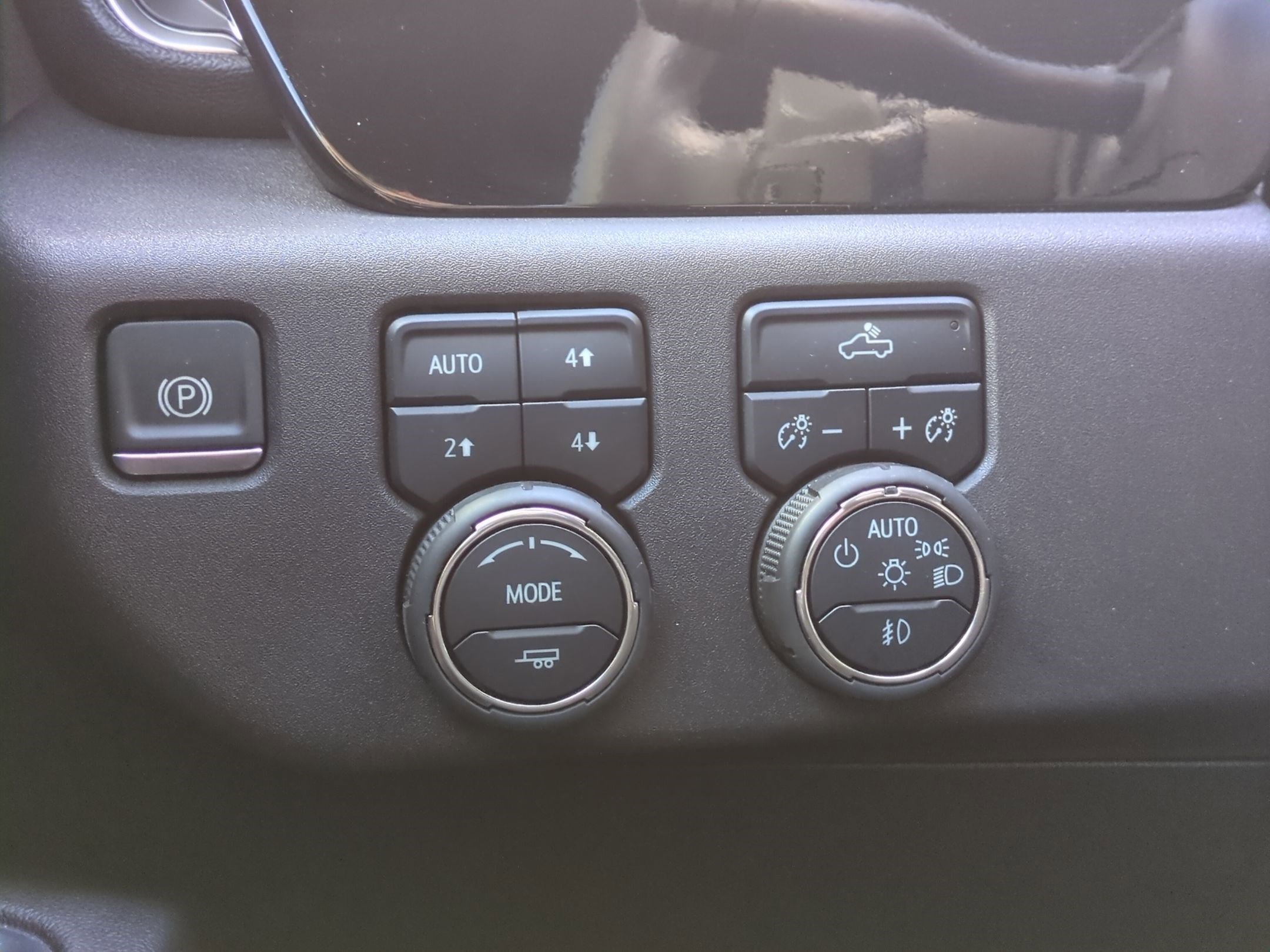 Used 2025 Chevrolet Silverado 1500 LT Trail Boss image 24