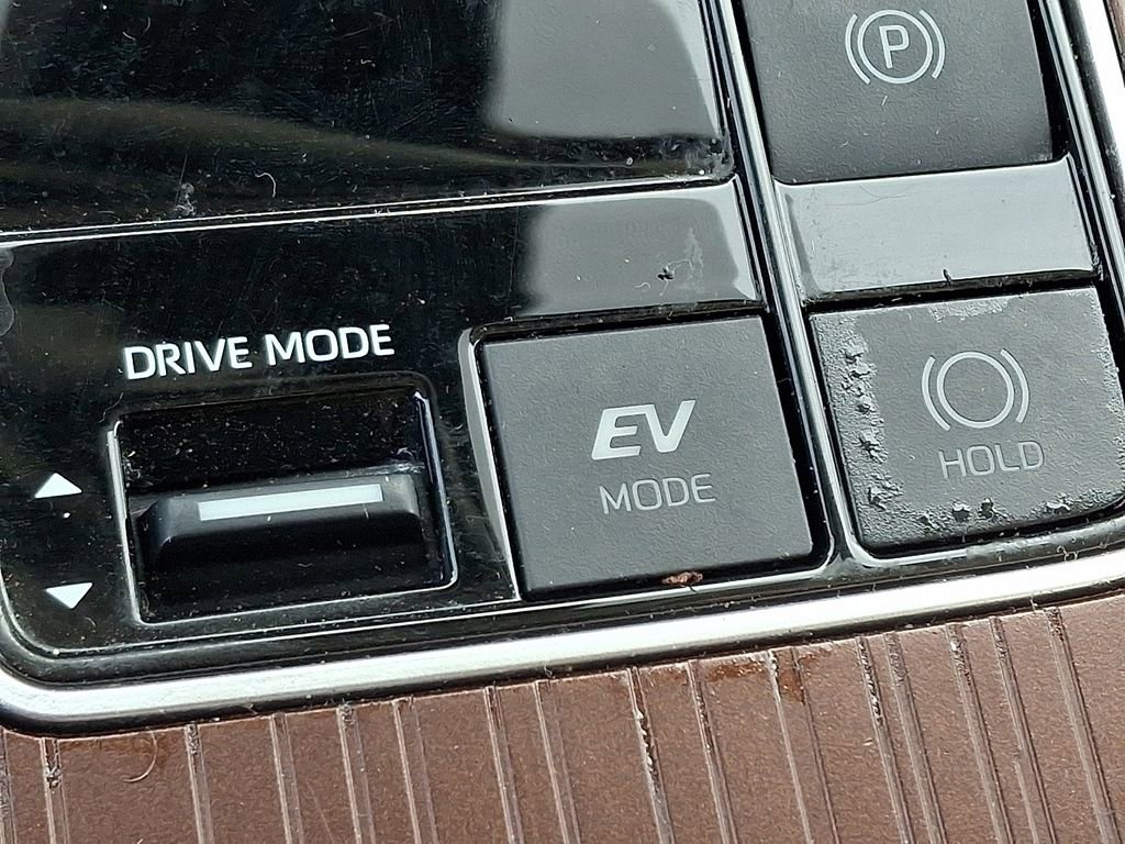 Used 2021 Toyota Sienna XLE image 26