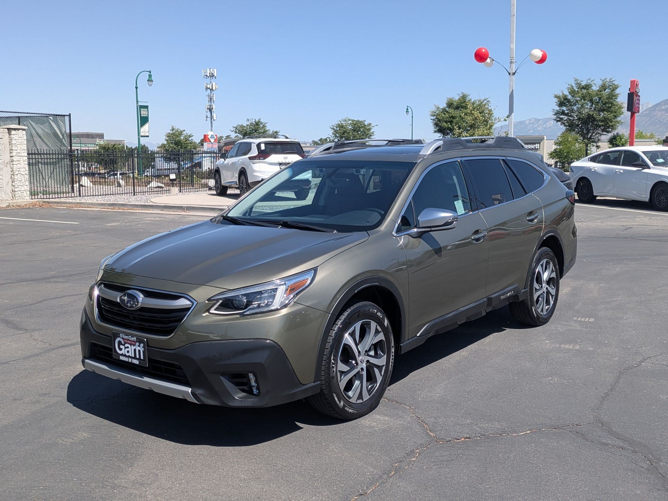Used 2022 Subaru Outback Touring w/ Tech Package 2 AWD/4WD image 10