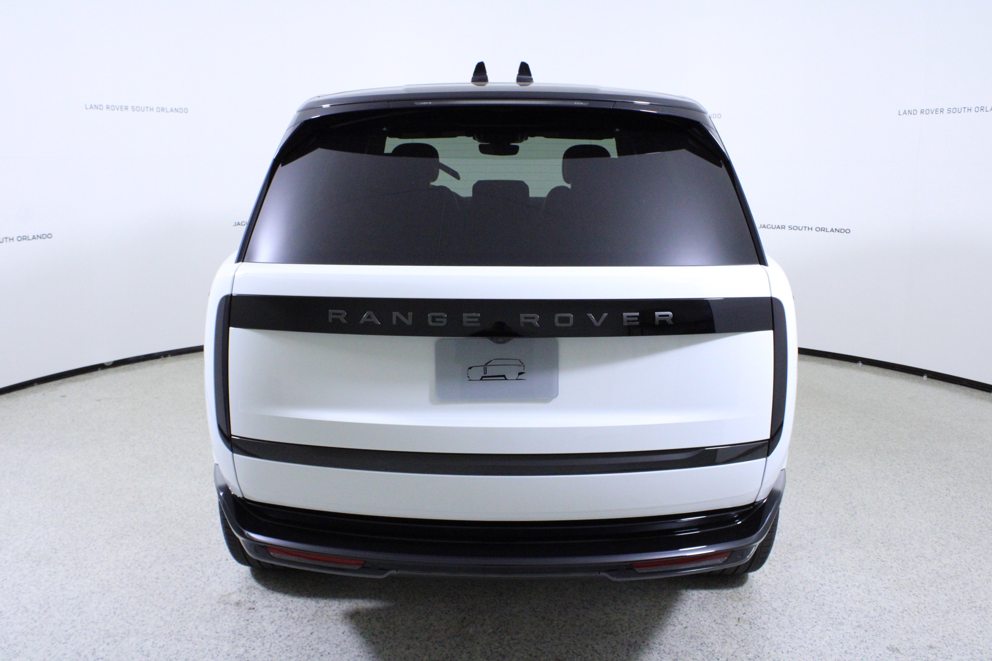 New 2026 Land Rover Range Rover SE image 6