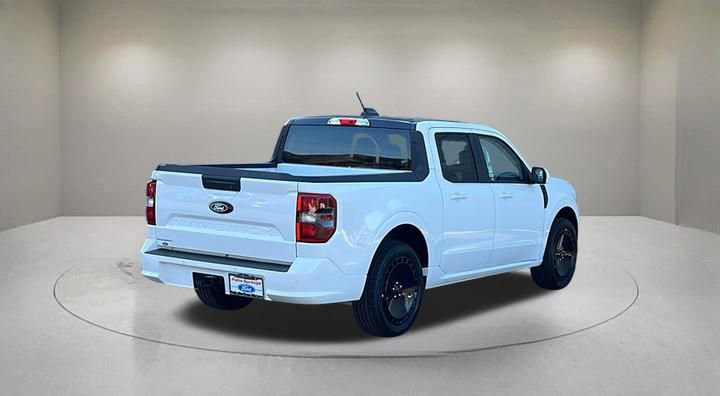 New 2025 Ford Maverick Lobo image 8