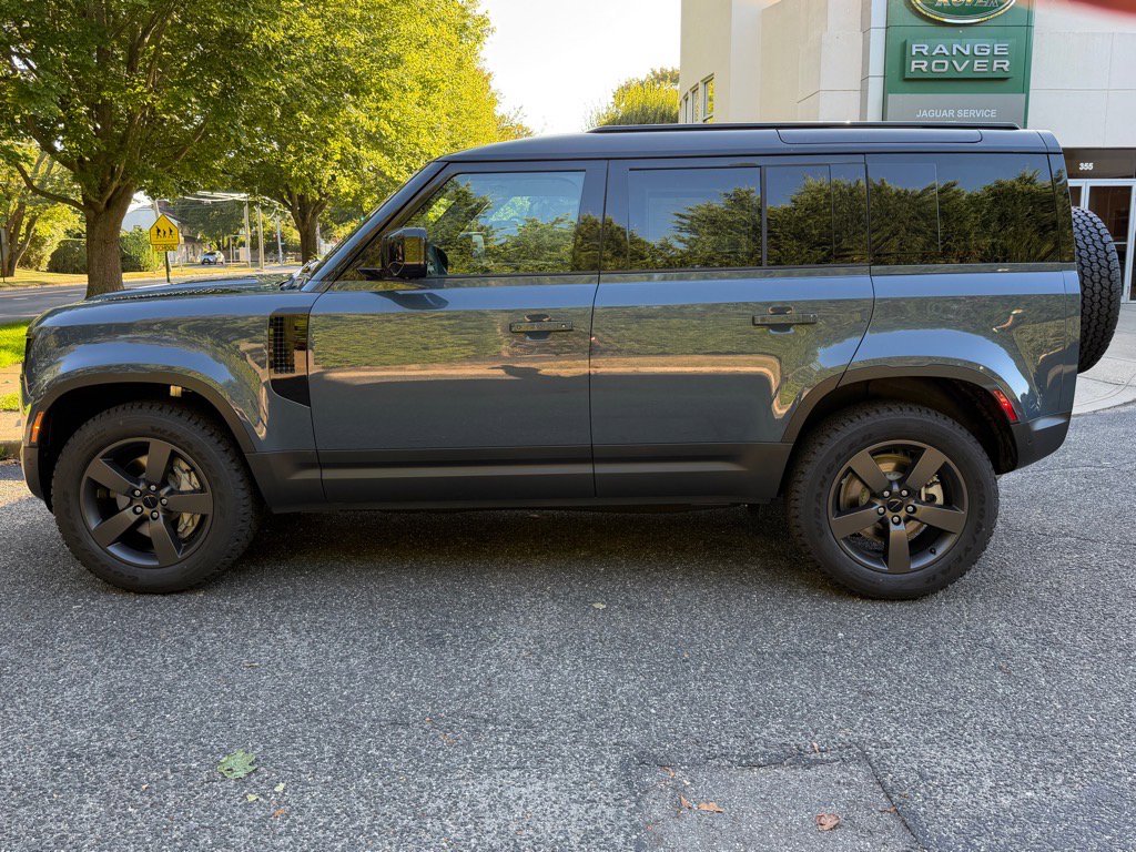 New 2026 Land Rover Defender 110 S image 2