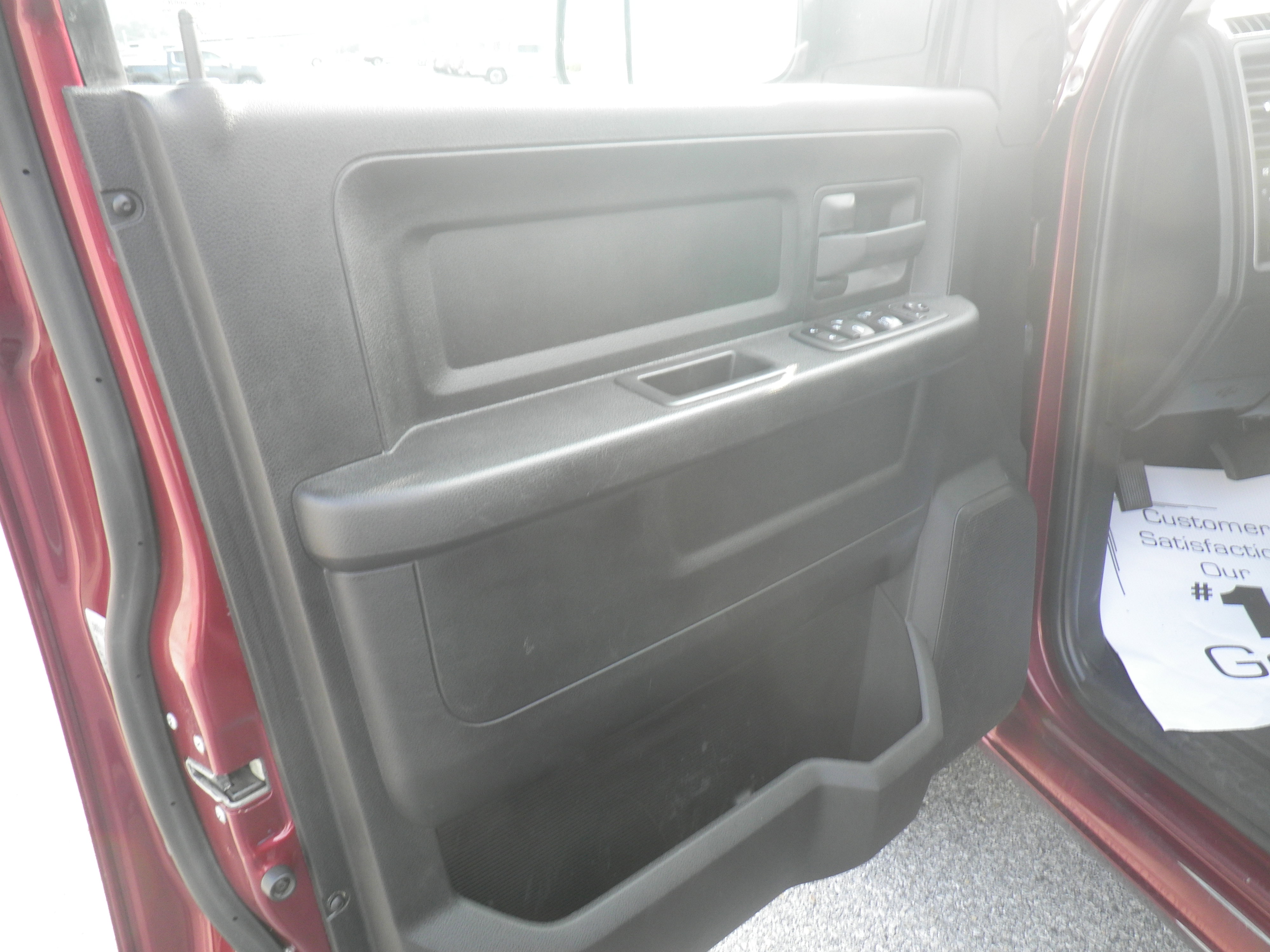 Used 2021 RAM 1500 Tradesman w/ Tradesman SXT Package image 17