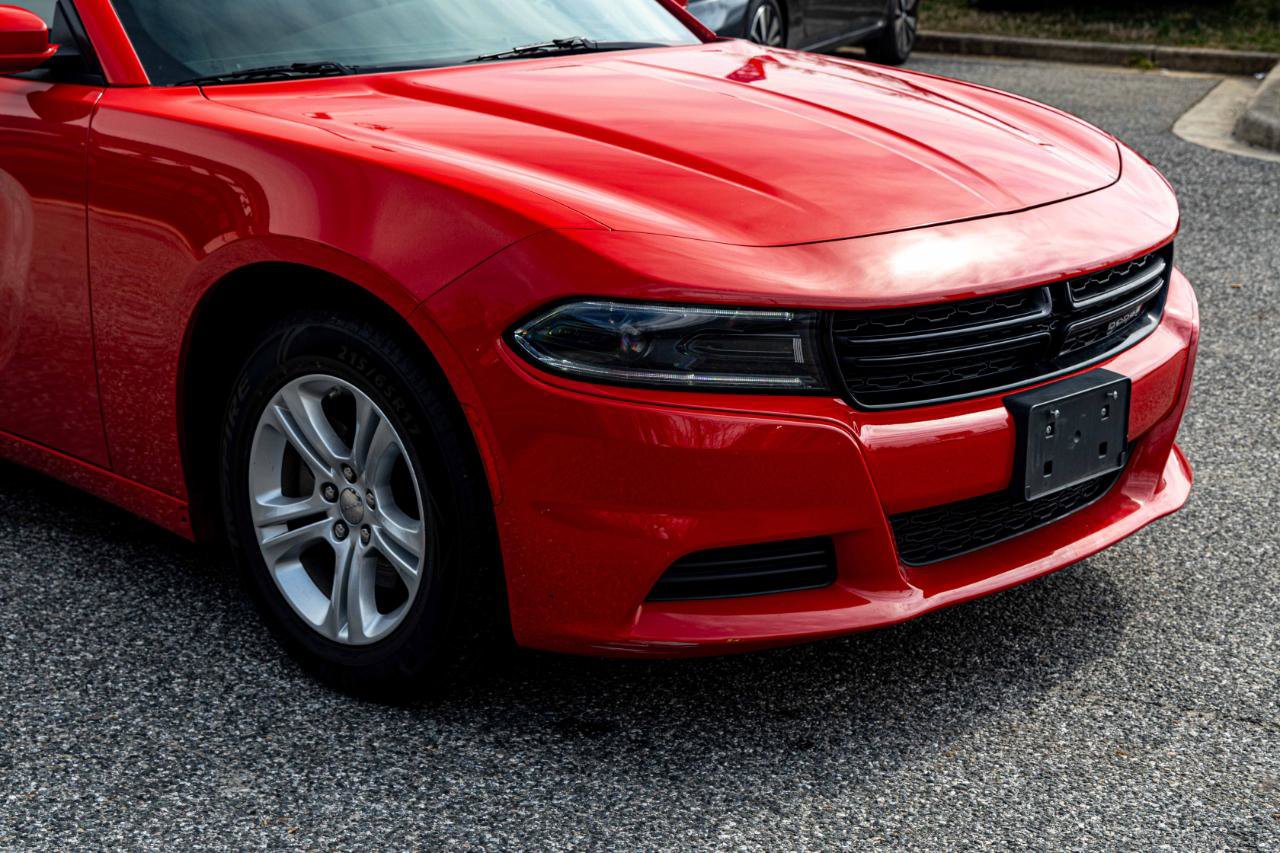 Used 2022 Dodge Charger SXT image 9