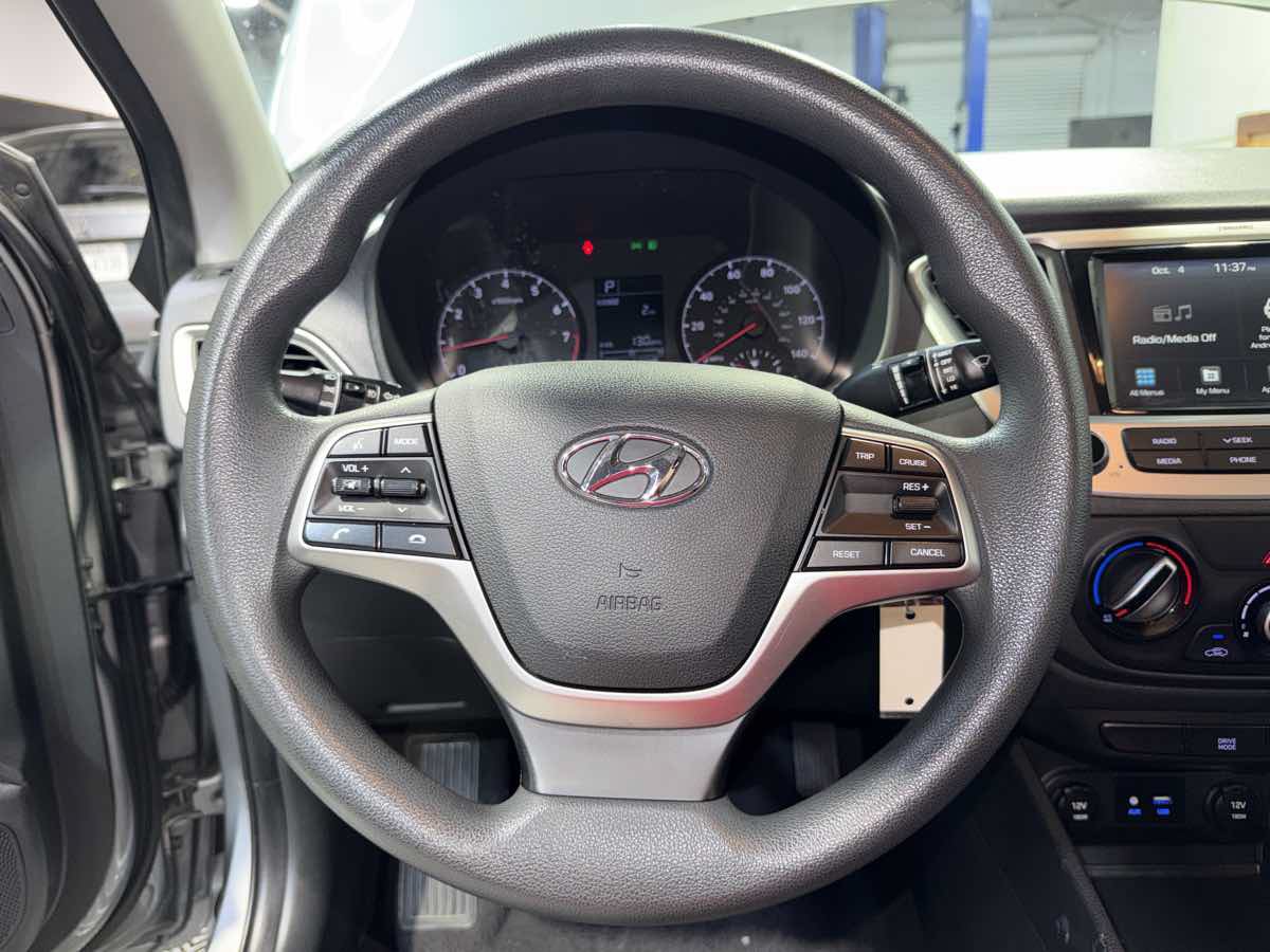 Used 2021 Hyundai Accent SEL w/ Cargo Package FWD image 19