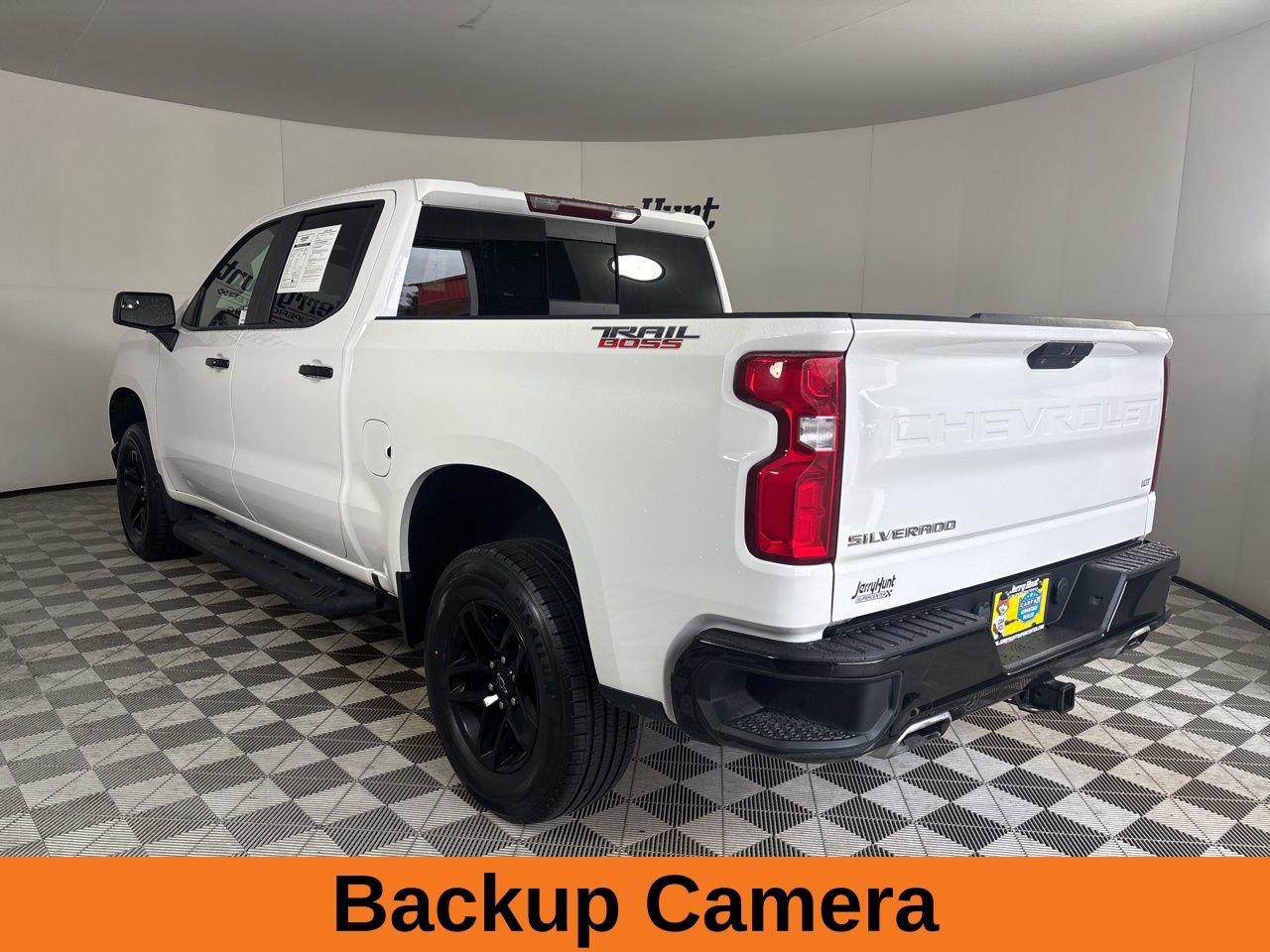 Used 2020 Chevrolet Silverado 1500 LT Trail Boss AWD/4WD image 8