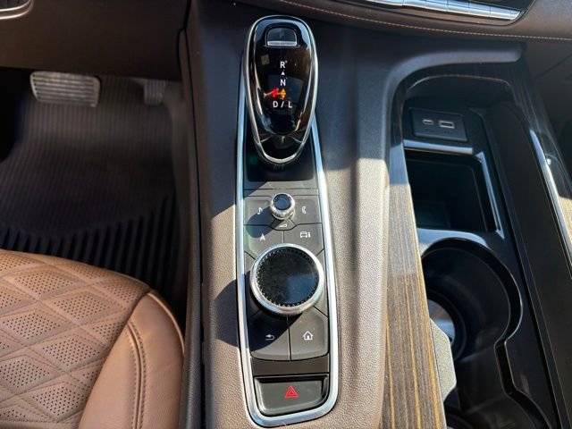 Used 2021 Cadillac Escalade ESV Premium Luxury w/ Performance Package image 21