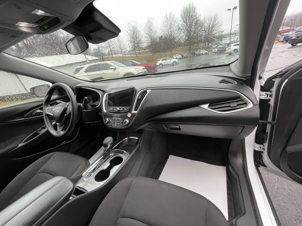 Certified 2024 Chevrolet Malibu LT image 11