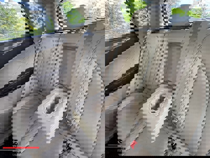 Used 2017 Lincoln MKC Premiere image 29