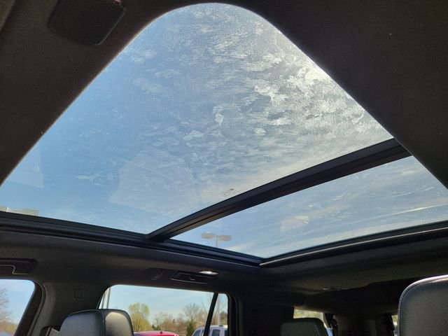 Used 2022 Chevrolet Tahoe LT w/ LT Signature Plus Package AWD/4WD image 25