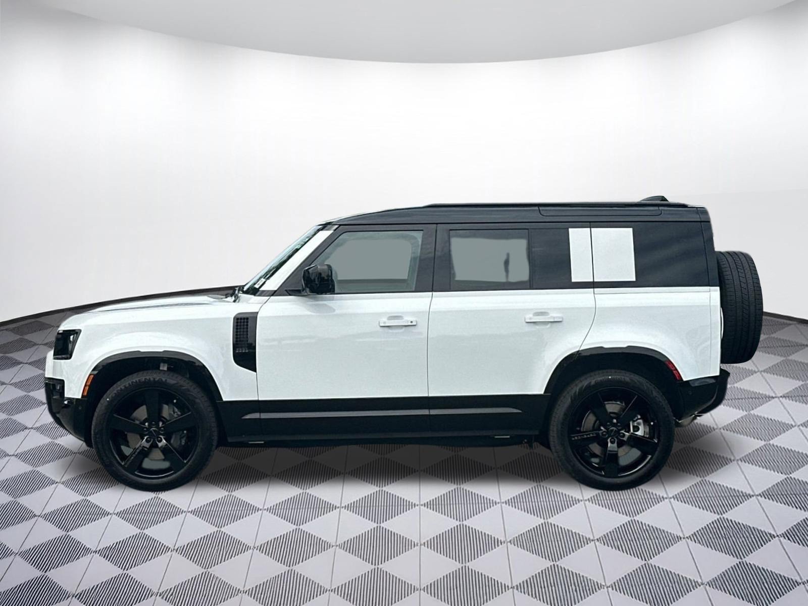 New 2026 Land Rover Defender 110 X-Dynamic SE AWD/4WD image 2