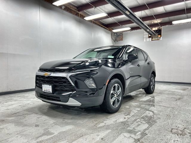 Certified 2025 Chevrolet Blazer LT image 1