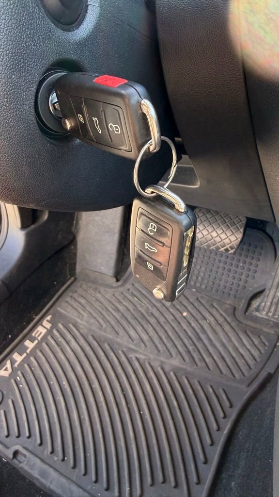 Used 2017 Volkswagen Jetta S w/ Jetta S Cold Weather Package FWD image 15