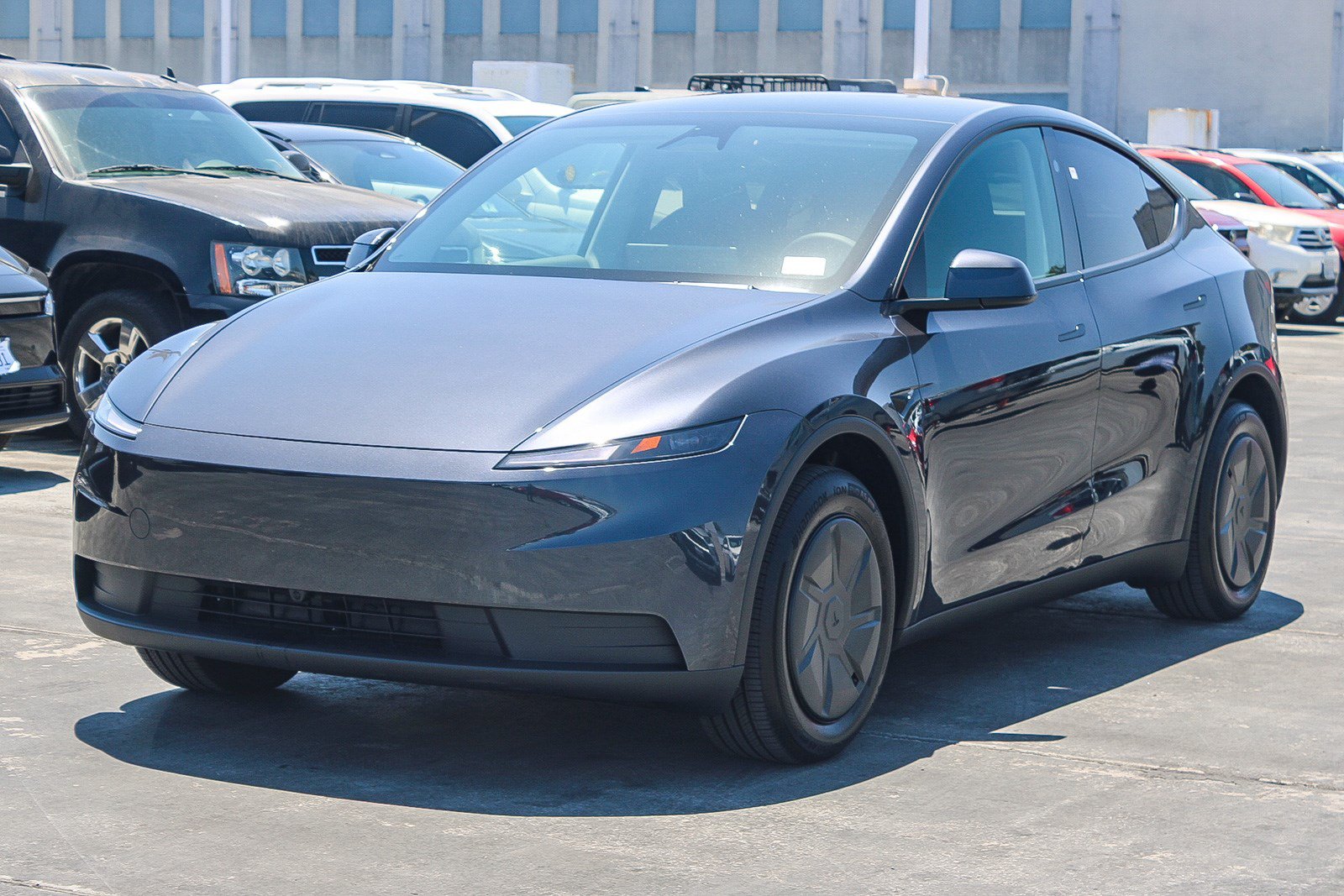 Used 2026 Tesla Model Y 2WD image 3