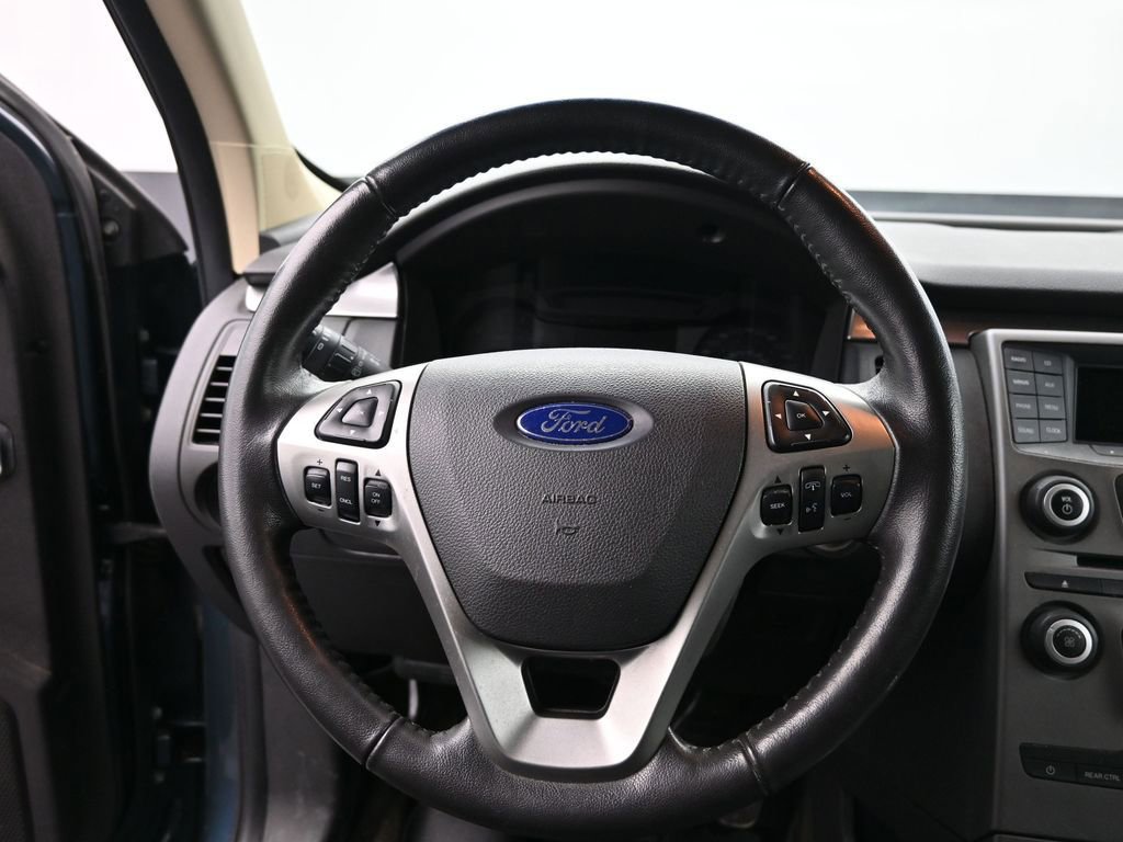 Used 2016 Ford Flex SE image 19