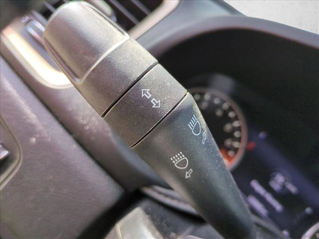 Used 2015 Jeep Renegade Limited image 11