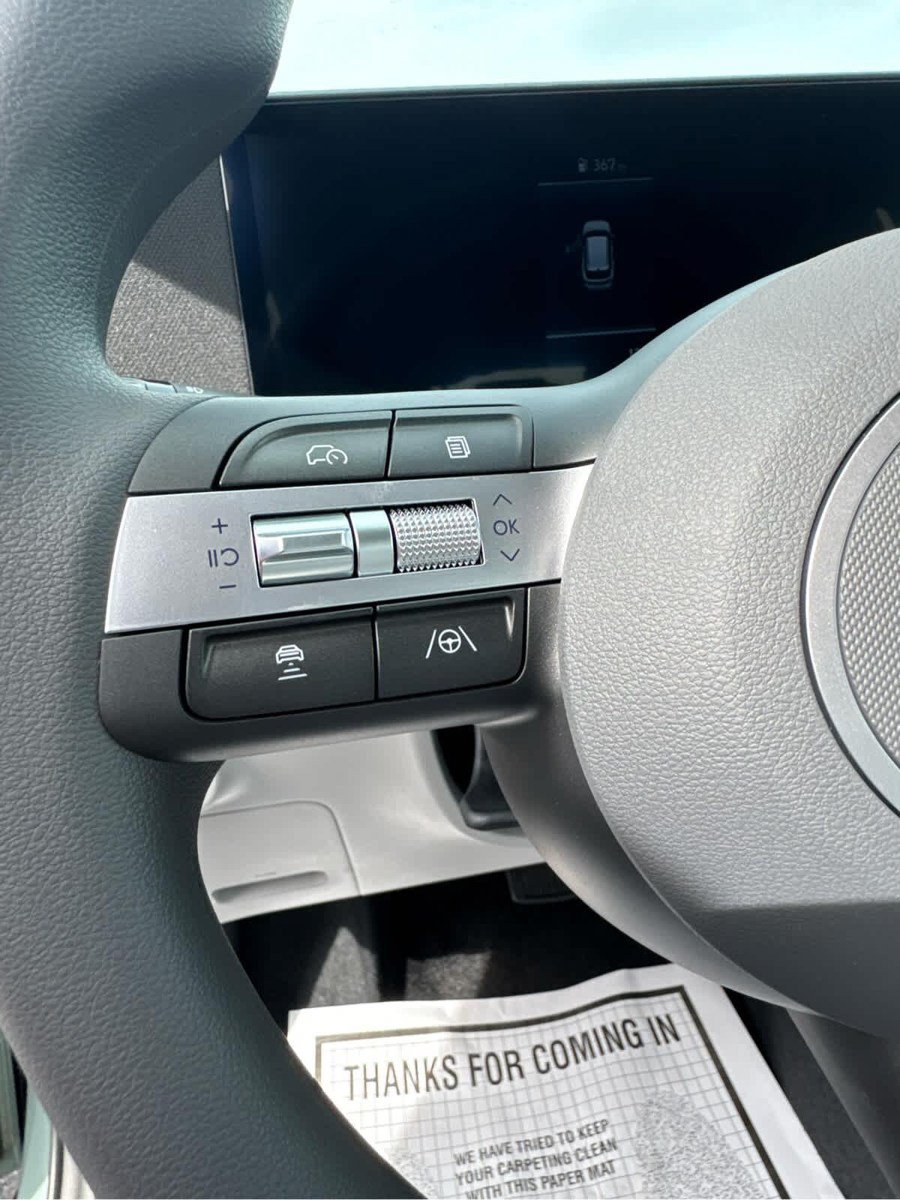 New 2027 Hyundai Kona SE AWD/4WD image 23