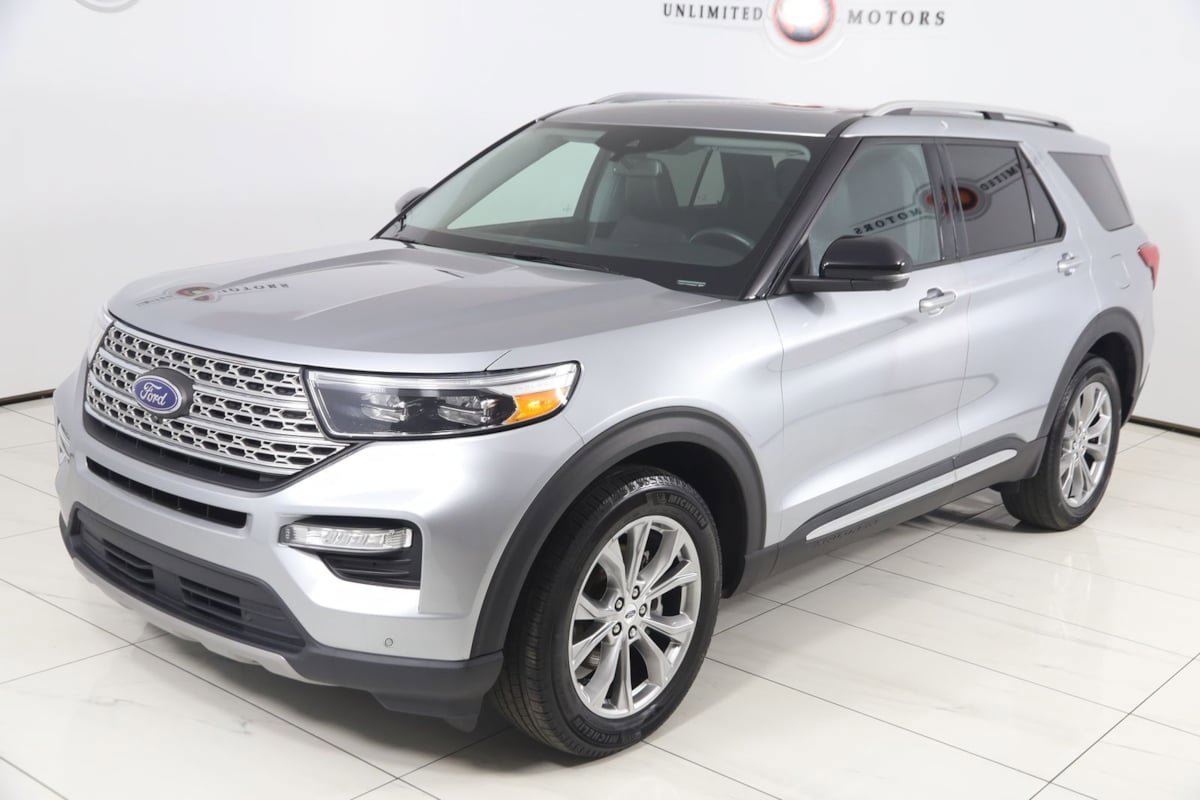 Used 2023 Ford Explorer Limited w/ Equipment Group 301A AWD/4WD image 25