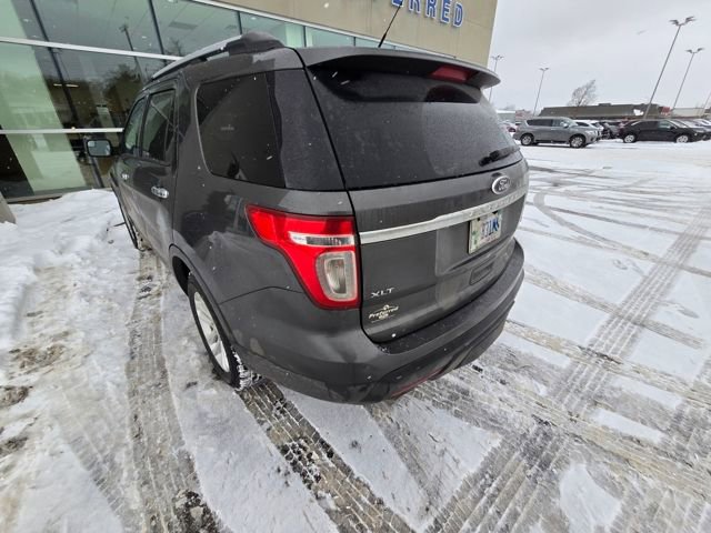 Used 2015 Ford Explorer XLT w/ Equipment Group 202A image 3