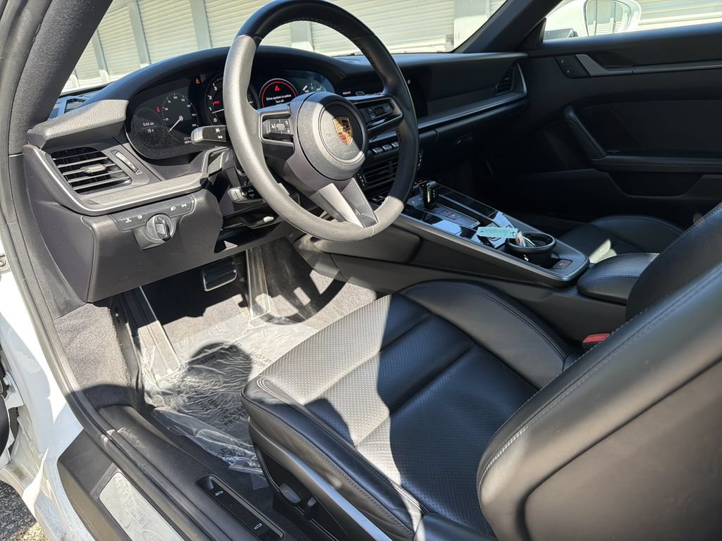 Used 2022 Porsche 911 Carrera 4S AWD/4WD image 4