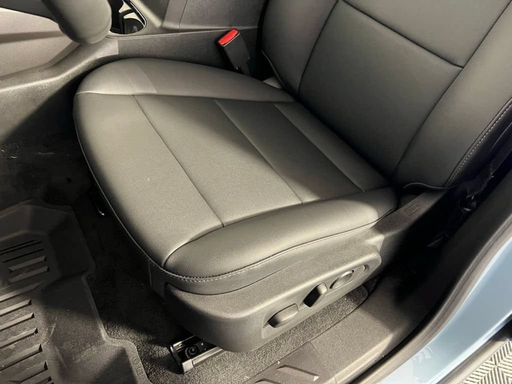 Used 2025 Chevrolet Colorado LT w/ LT Convenience Package AWD/4WD image 19