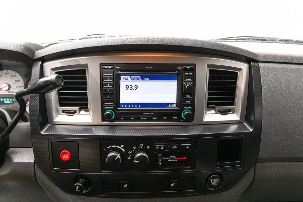Used 2006 Dodge Ram 1500 Truck 2WD Quad Cab w/ Communication Pkg image 30