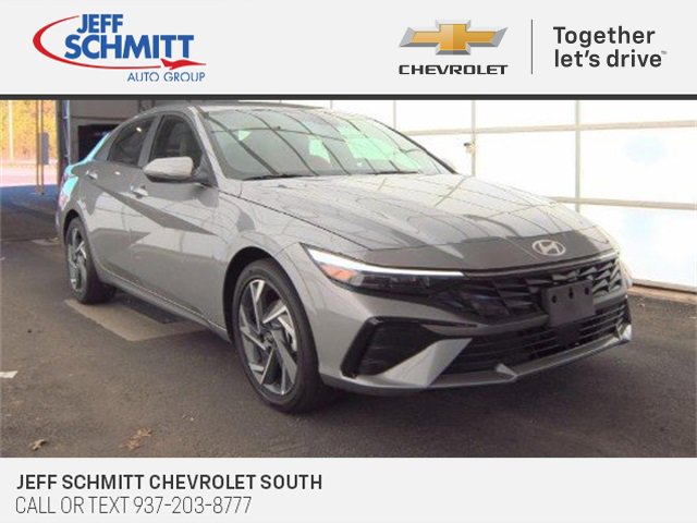 Used 2025 Hyundai Elantra Limited