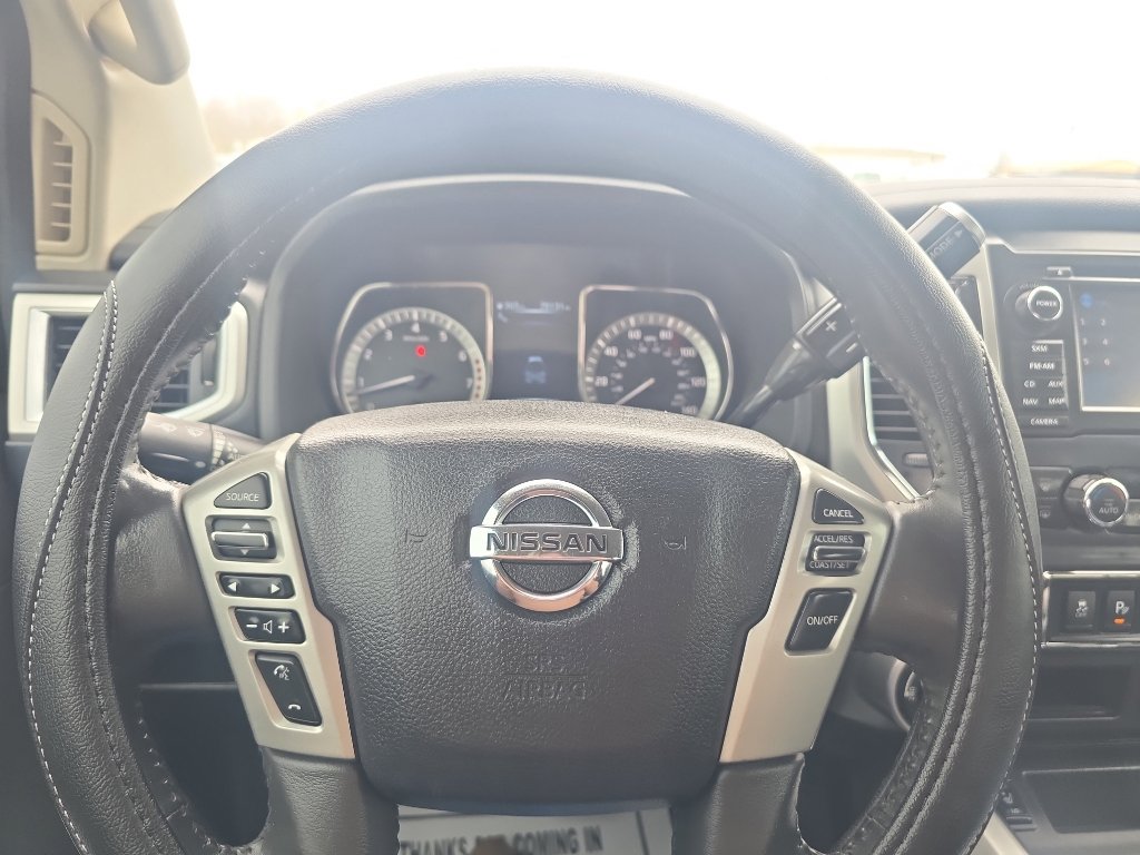 Used 2017 Nissan Titan SV image 20