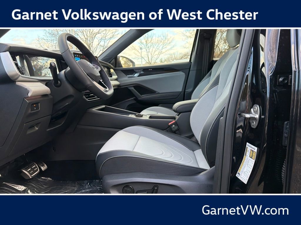 New 2026 Volkswagen Tiguan SE R-Line AWD/4WD image 9