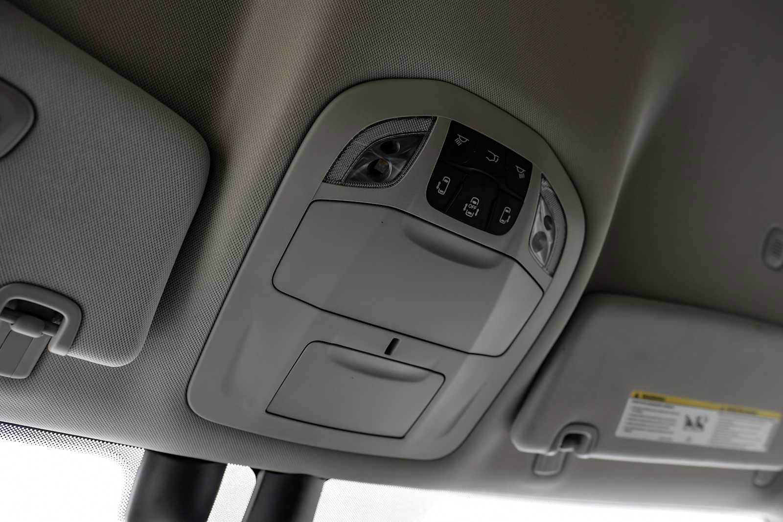 Used 2022 Chrysler Pacifica Touring-L AWD/4WD image 31