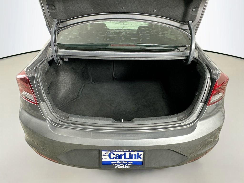 Used 2019 Hyundai Elantra SE w/ Cargo Package FWD image 28