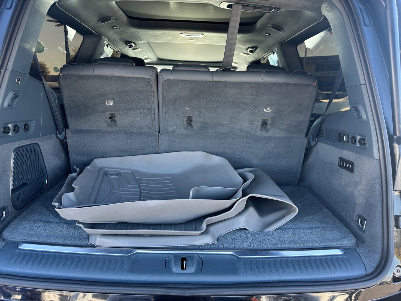 Used 2023 Jeep Grand Wagoneer Series III image 34