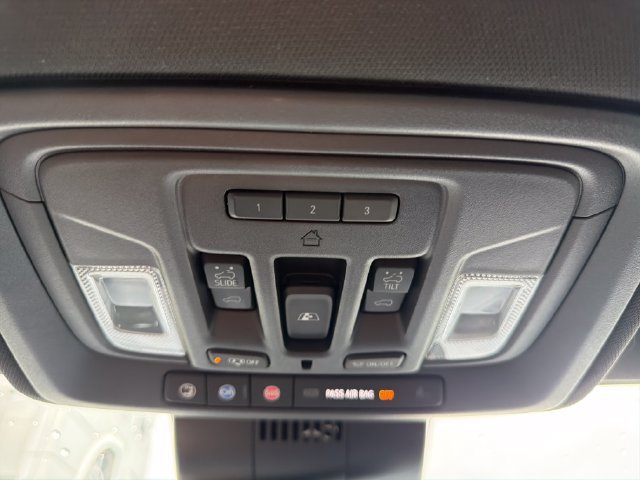 Used 2022 Chevrolet Silverado 1500 High Country w/ Z71 Off-Road Package AWD/4WD image 26
