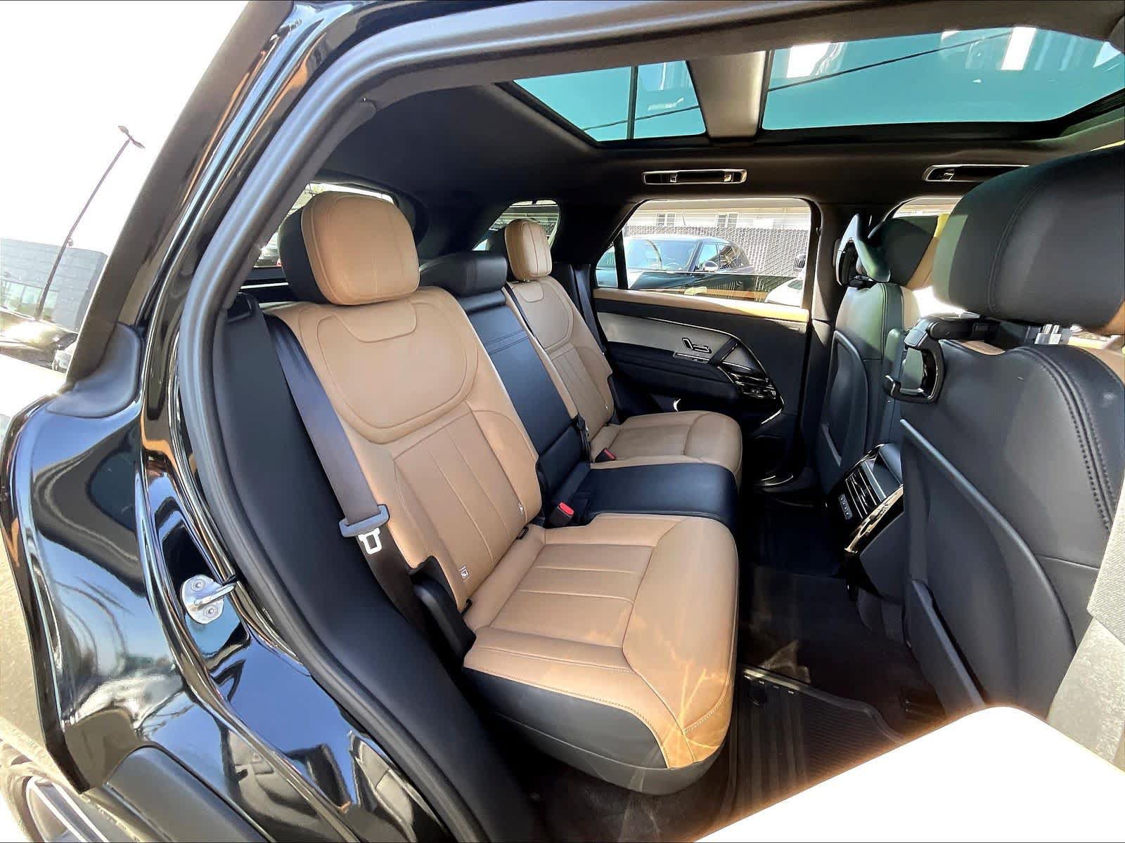 Used 2023 Land Rover Range Rover Sport SE Dynamic AWD/4WD image 32